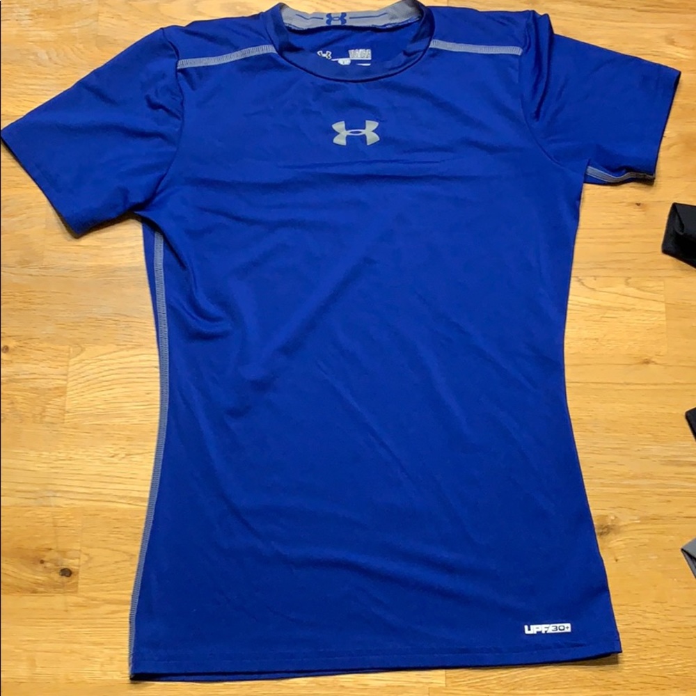 Under armor tight fit shirt